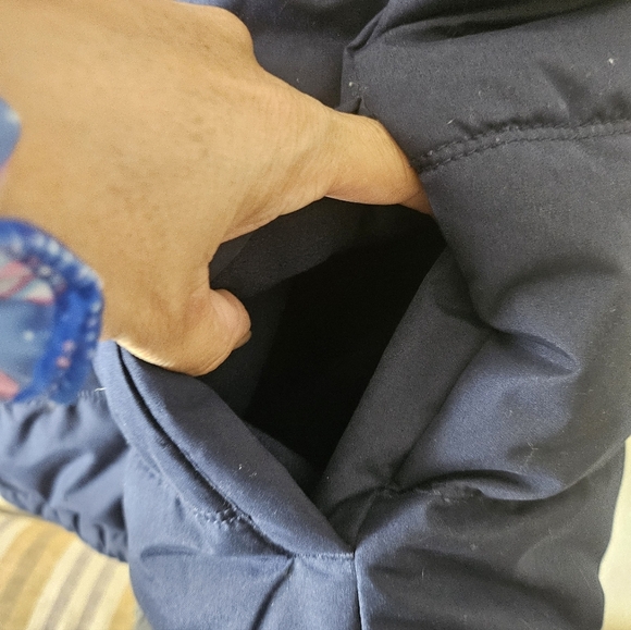 Old Navy Women's Blue Puffer Casual Travel Winter Outdoor Vest Size M. - Picture 5 of 10